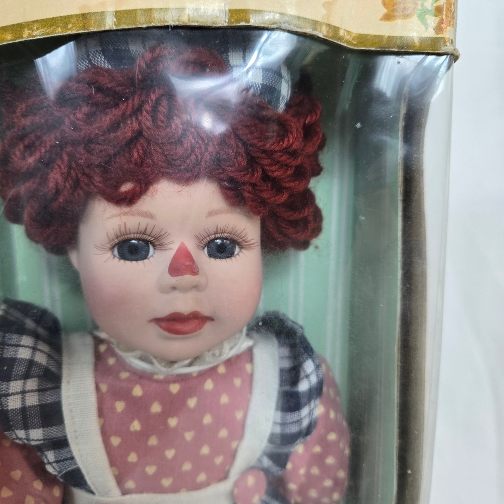 Kingstate Doll Crafter Vintage Raggedy Ann Porcelain Doll #3107 NEW Collectible